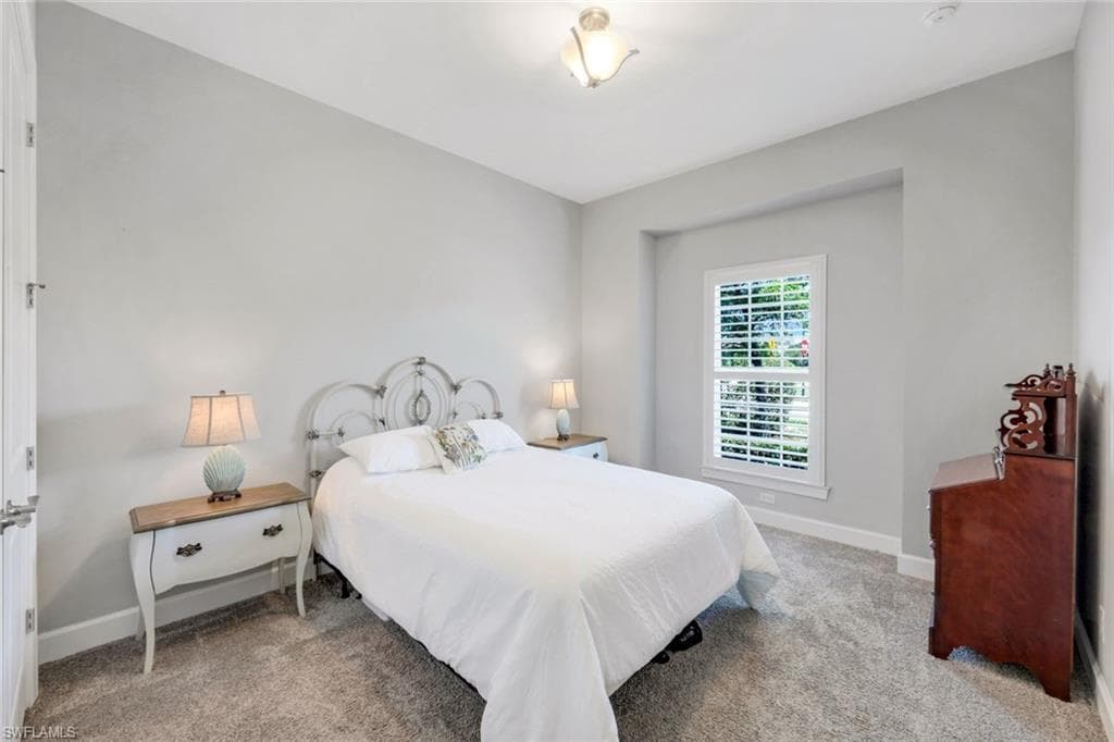 8396 Promoso Ct, Naples, FL 34114-29