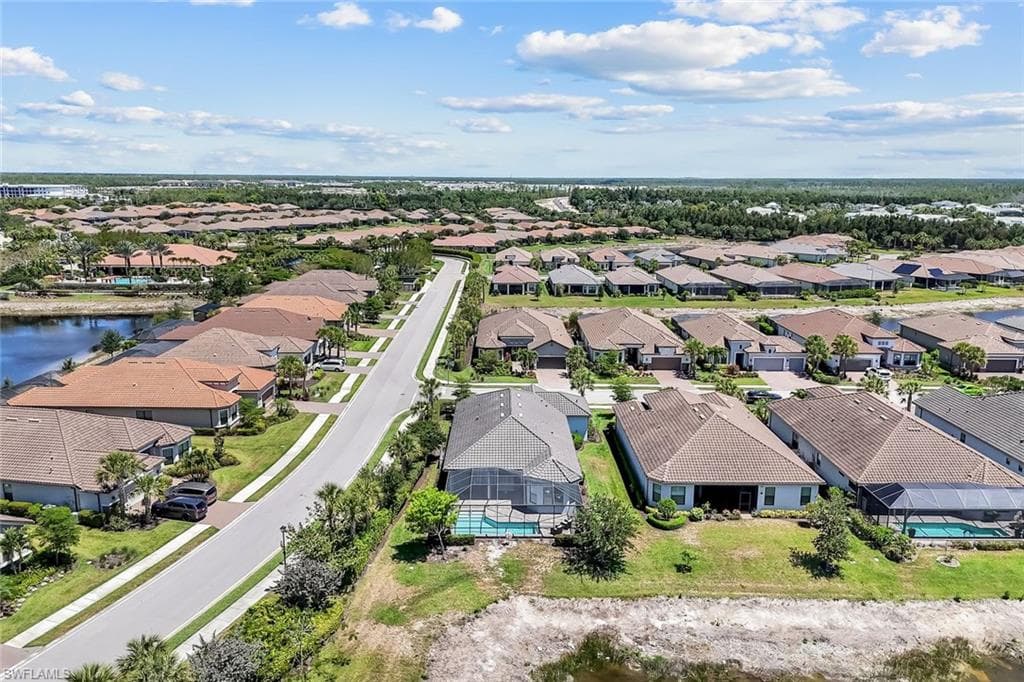 8396 Promoso Ct, Naples, FL 34114-37
