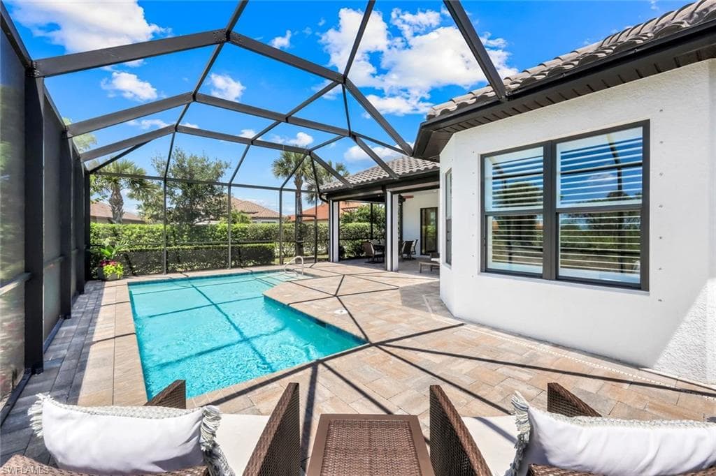 8396 Promoso Ct, Naples, FL 34114-5