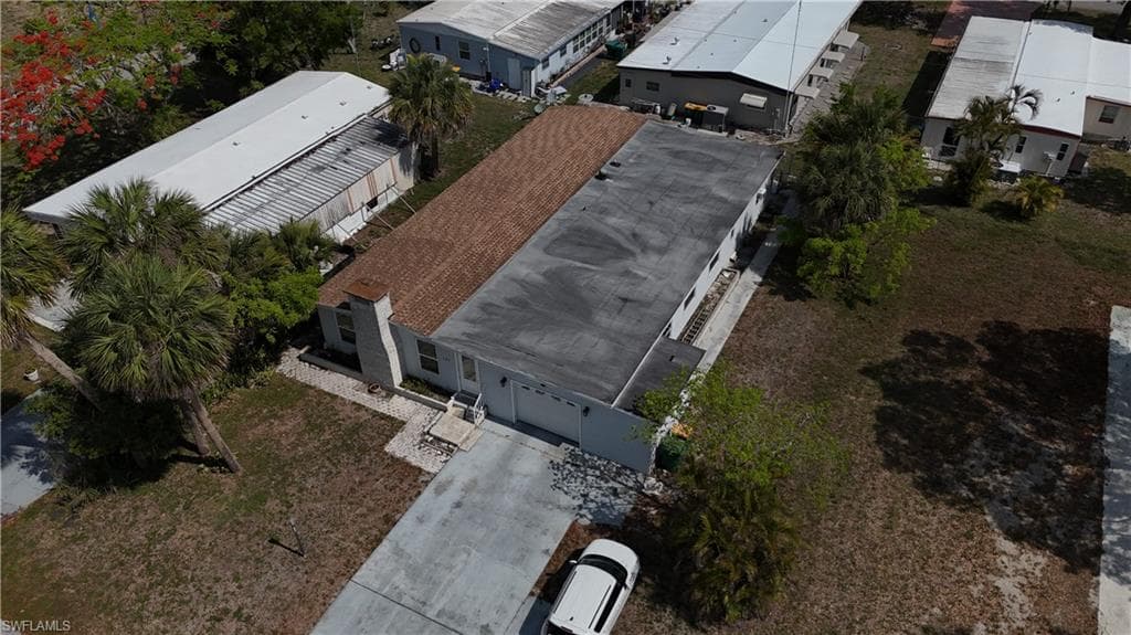 181 Pine Key Ln 29, Naples, FL 34114-3