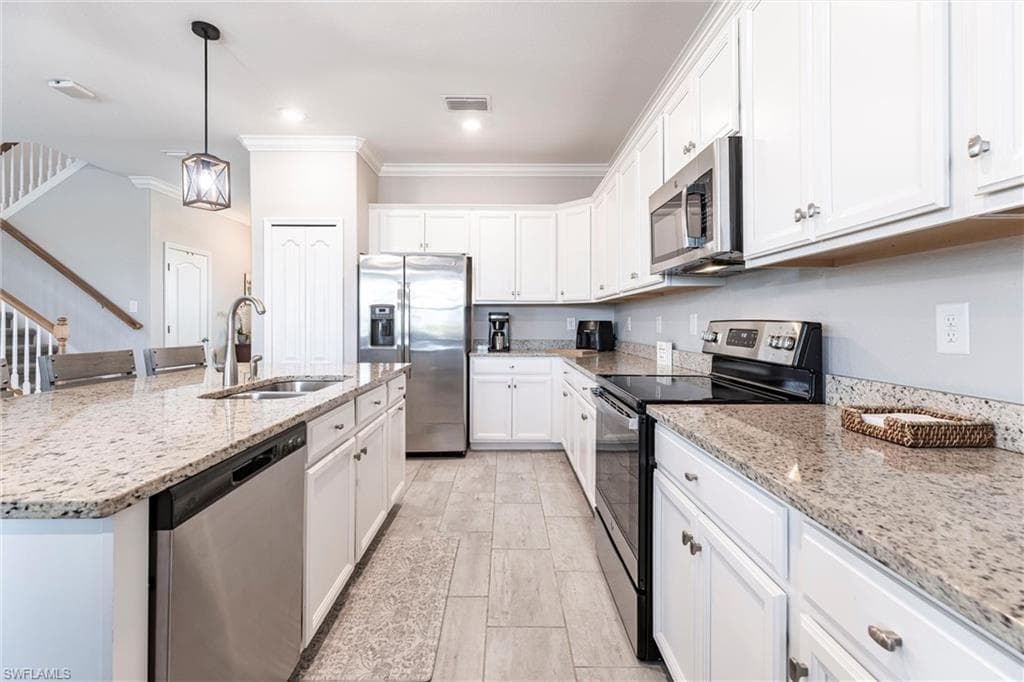14604 Monrovia Ln, Fort Myers, FL 33905-11