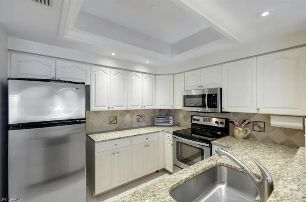 6770 Pelican Bay Blvd 225, Naples, FL 34108-13