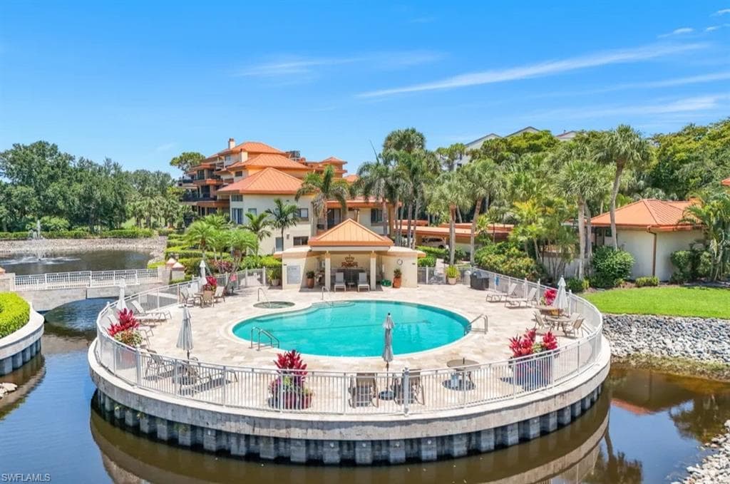 6770 Pelican Bay Blvd 225, Naples, FL 34108-26