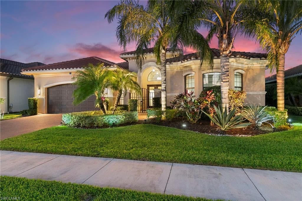 4382 Caldera Cir, Naples, FL 34119-1