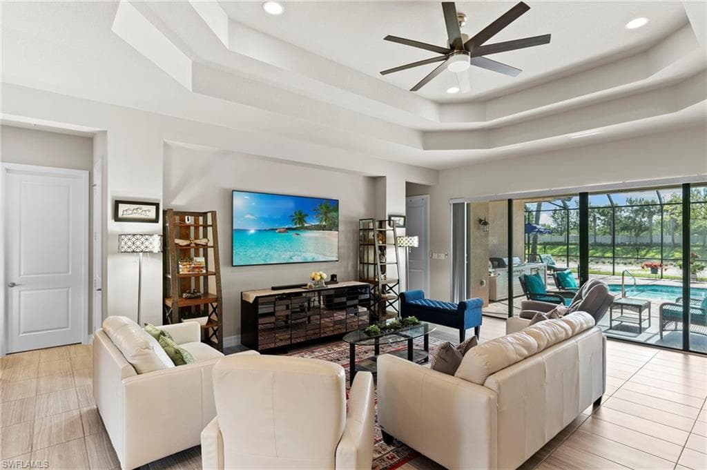 4382 Caldera Cir, Naples, FL 34119-5