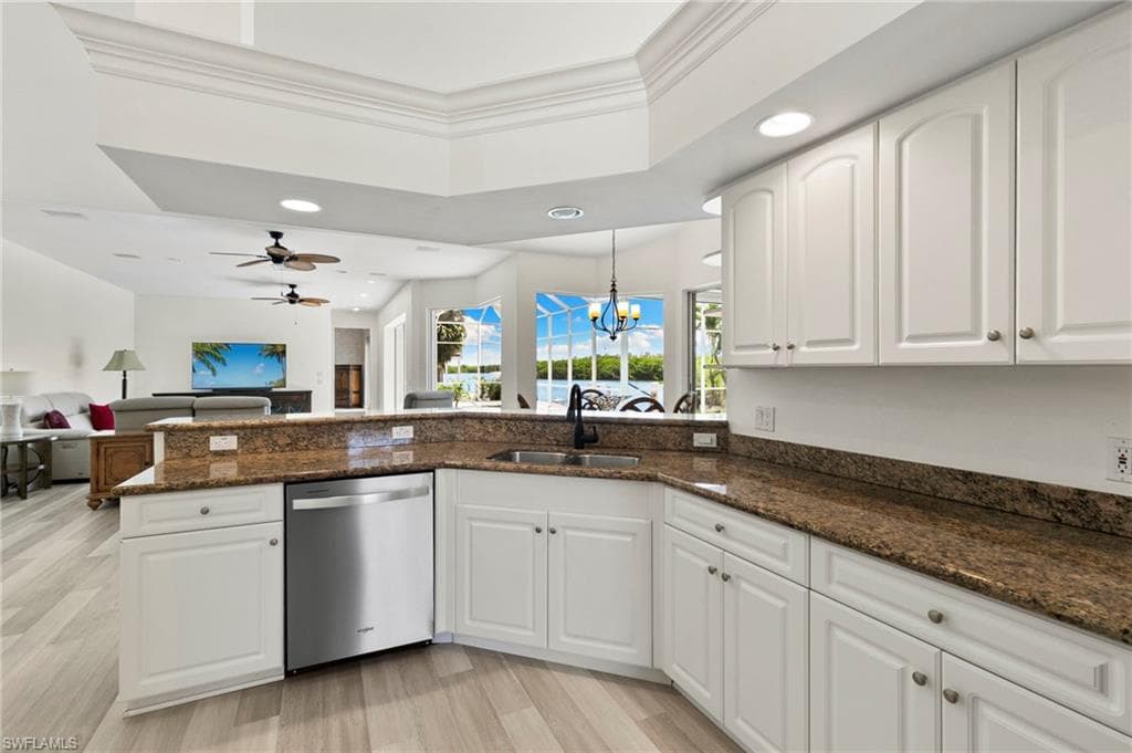 7 Blue Hill Ct, Marco Island, FL 34145-15