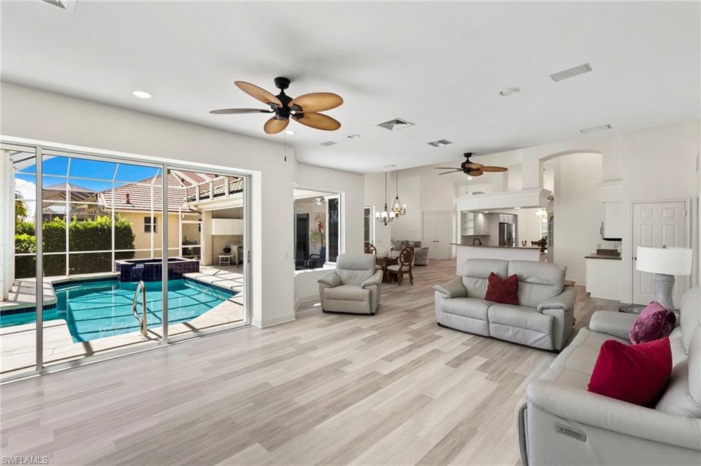 7 Blue Hill Ct, Marco Island, FL 34145-19