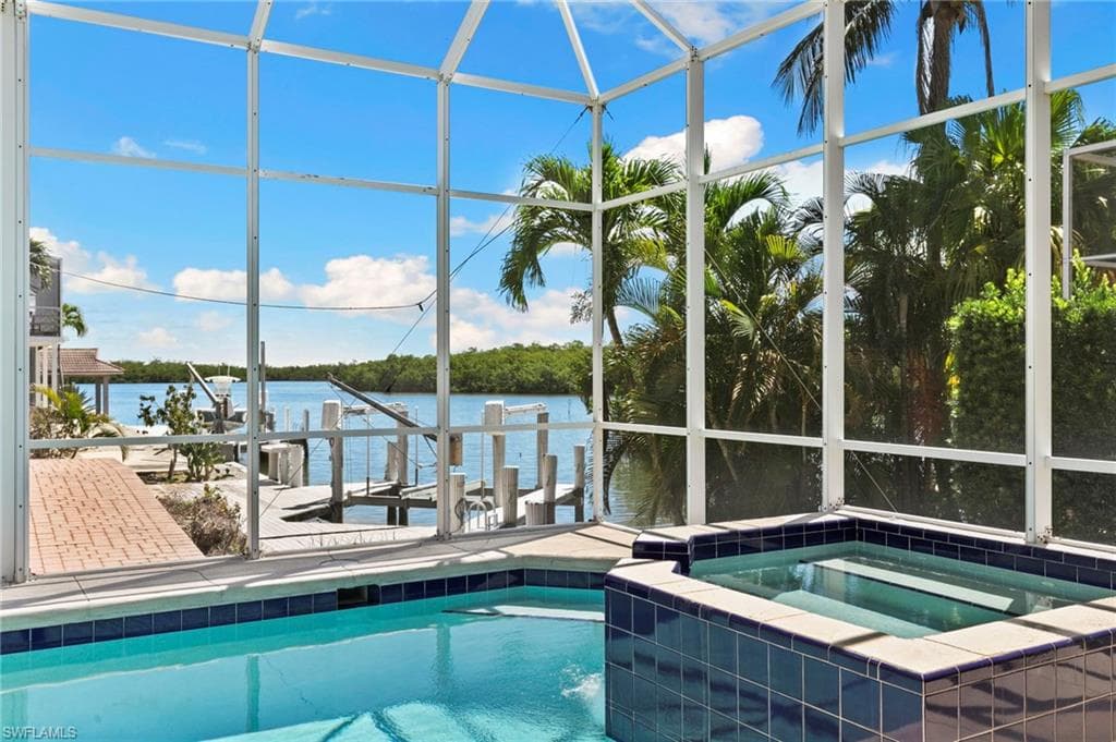 7 Blue Hill Ct, Marco Island, FL 34145-40