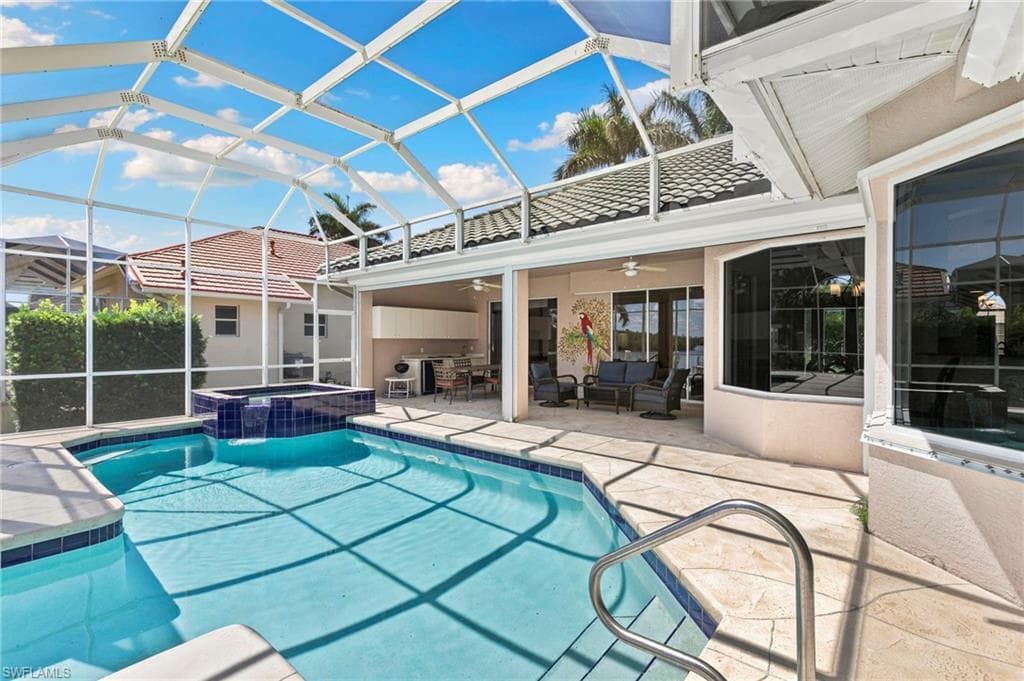 7 Blue Hill Ct, Marco Island, FL 34145-43