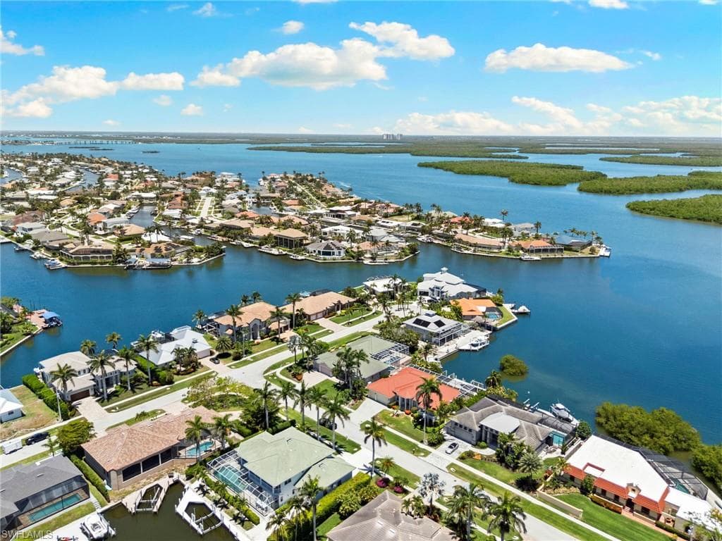 7 Blue Hill Ct, Marco Island, FL 34145-51