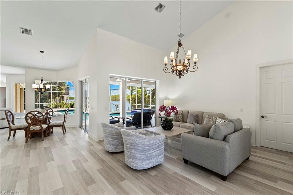 7 Blue Hill Ct, Marco Island, FL 34145-5