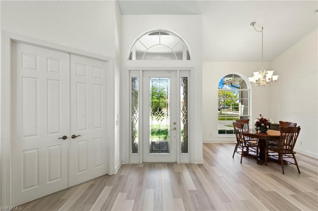 7 Blue Hill Ct, Marco Island, FL 34145-8