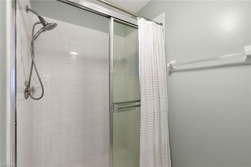 8161 Twelve Oaks Cir 512, Naples, FL 34113-19