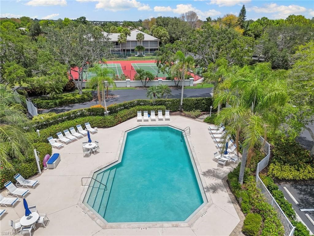 8161 Twelve Oaks Cir 512, Naples, FL 34113-32