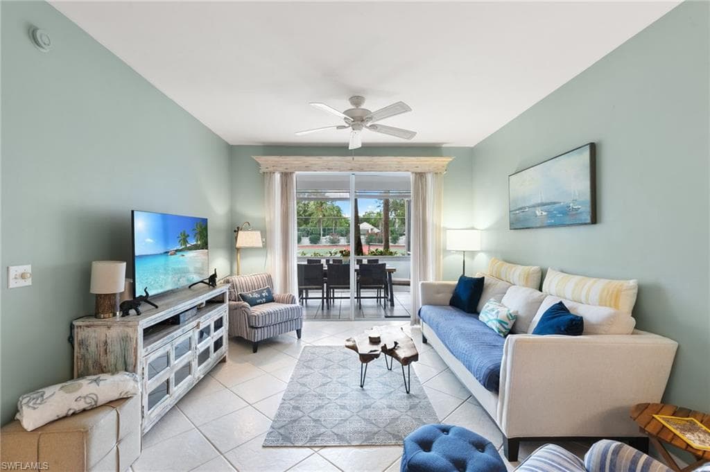 8161 Twelve Oaks Cir 512, Naples, FL 34113-4