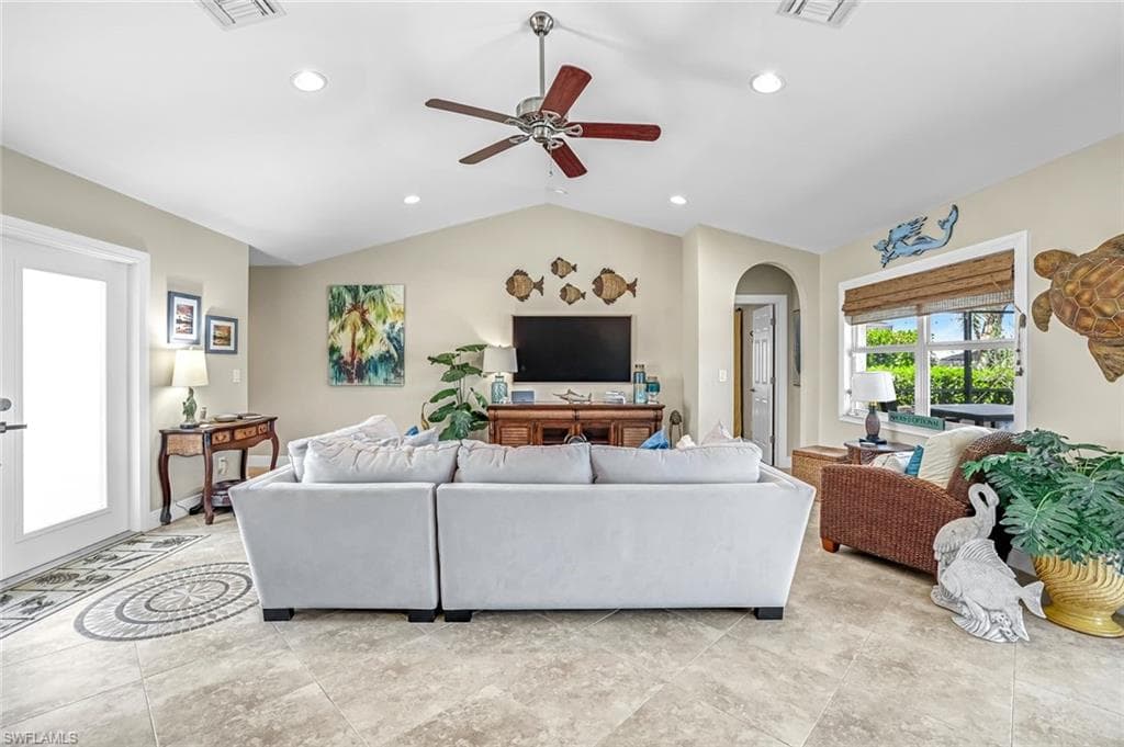 815 Rose Ct, Marco Island, FL 34145-11