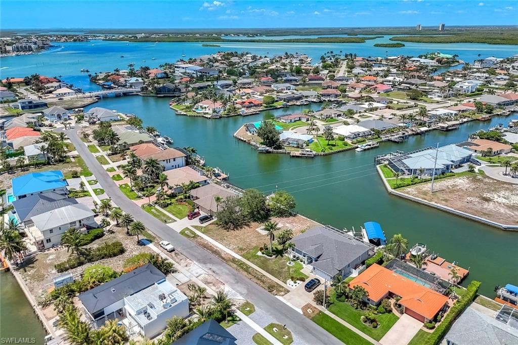 815 Rose Ct, Marco Island, FL 34145-15