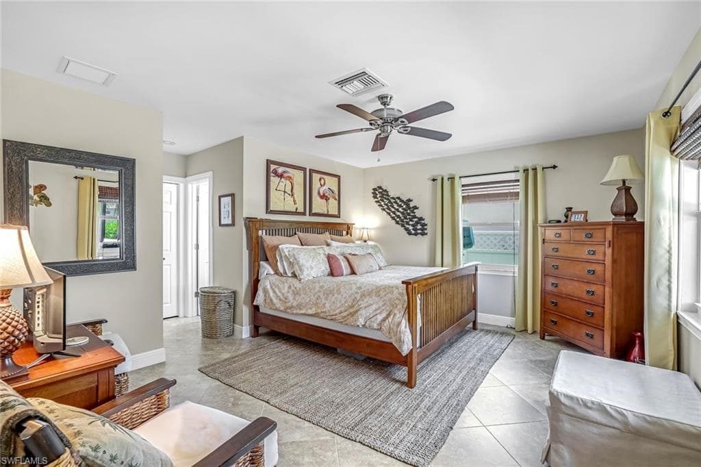 815 Rose Ct, Marco Island, FL 34145-18