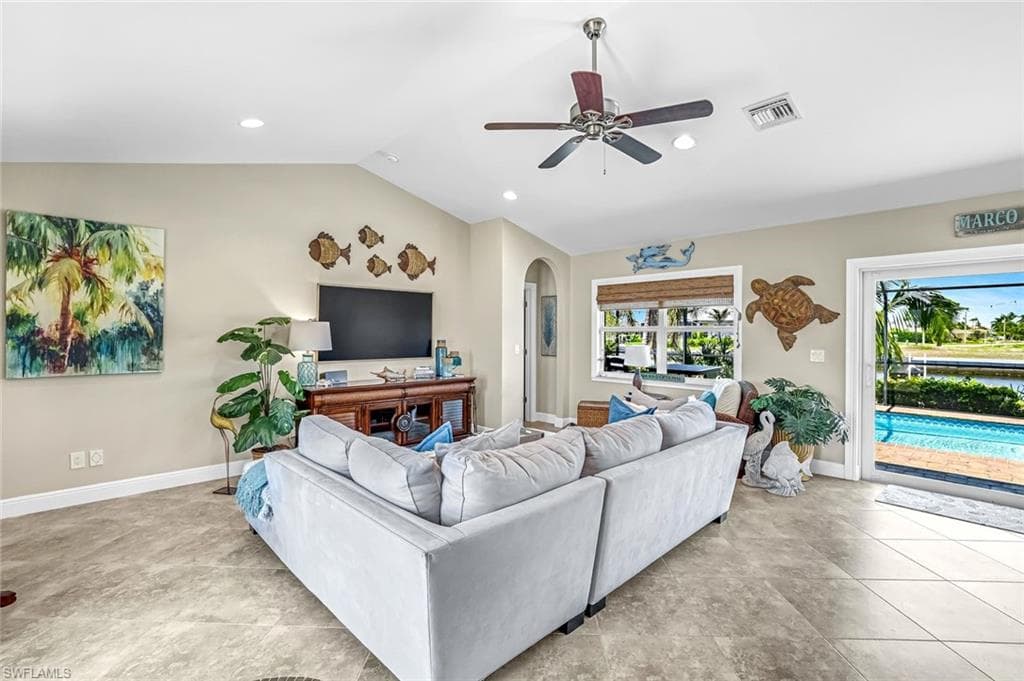 815 Rose Ct, Marco Island, FL 34145-5