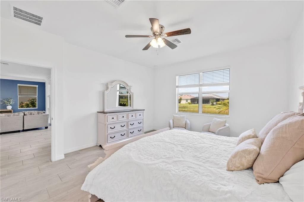 2127 Hamlin St, Naples, FL 34120-18