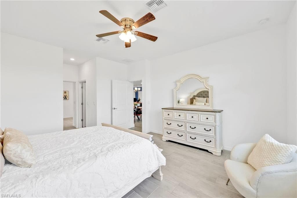 2127 Hamlin St, Naples, FL 34120-20