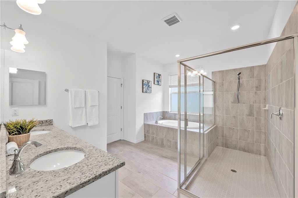 2127 Hamlin St, Naples, FL 34120-23