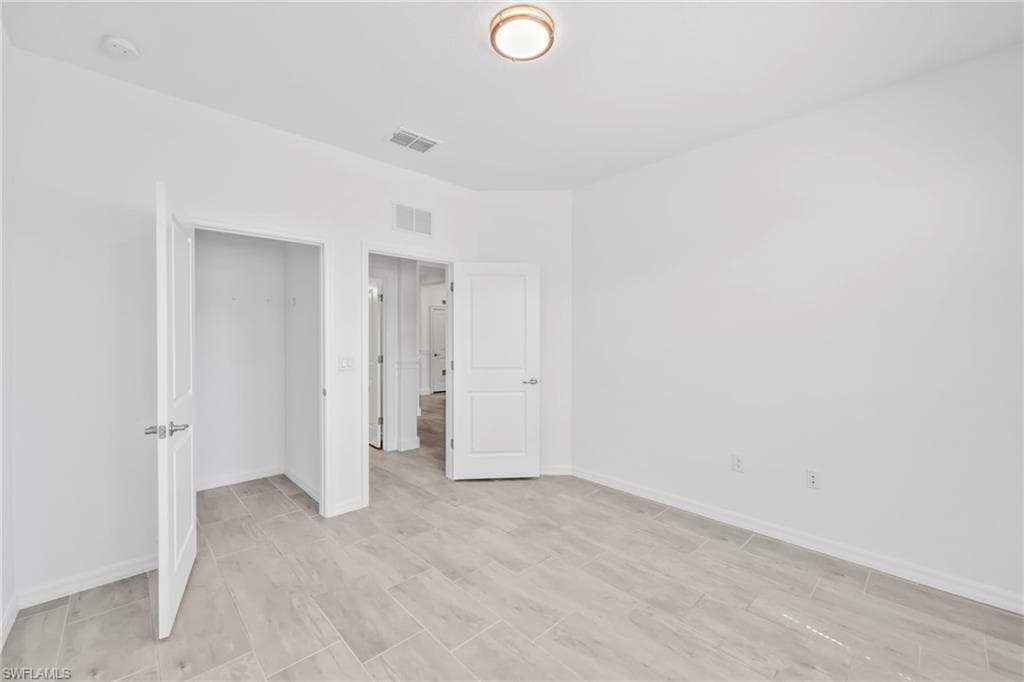 2127 Hamlin St, Naples, FL 34120-26