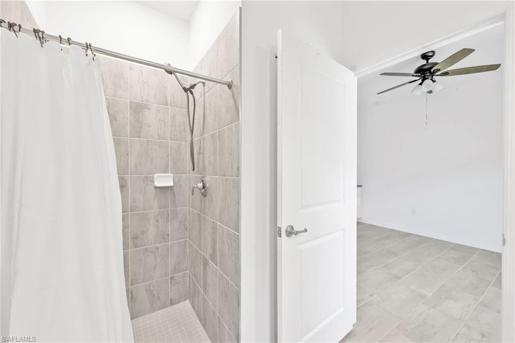 2127 Hamlin St, Naples, FL 34120-31