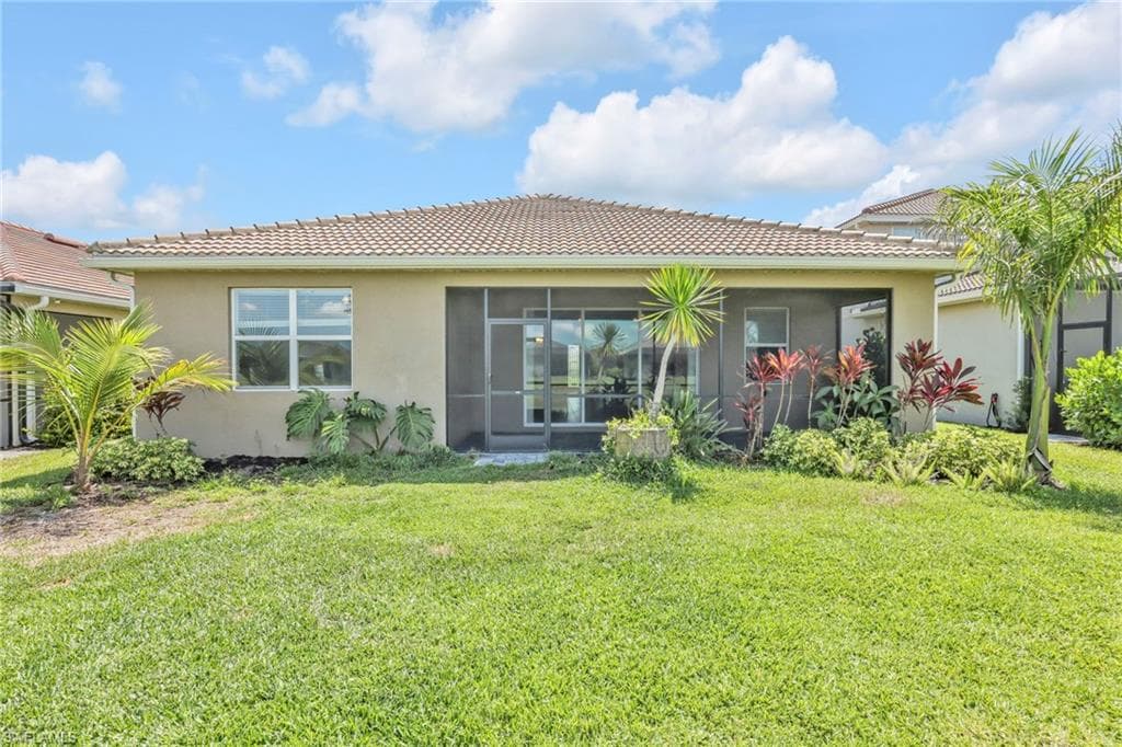 2127 Hamlin St, Naples, FL 34120-39