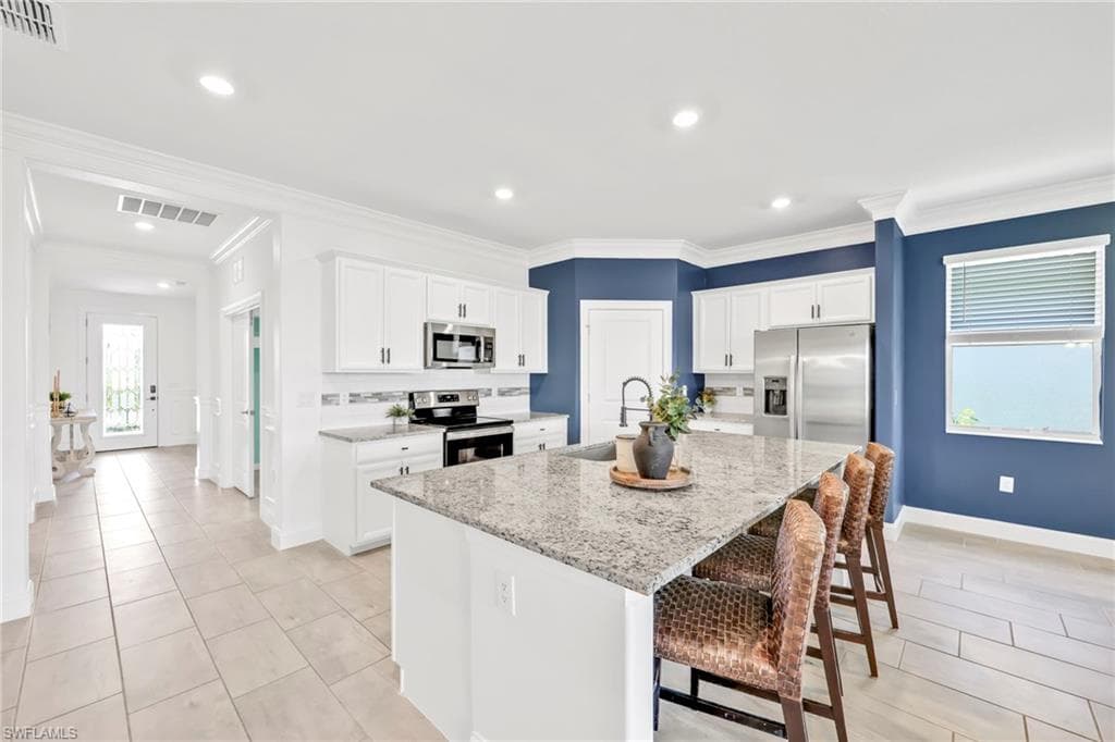 2127 Hamlin St, Naples, FL 34120-7