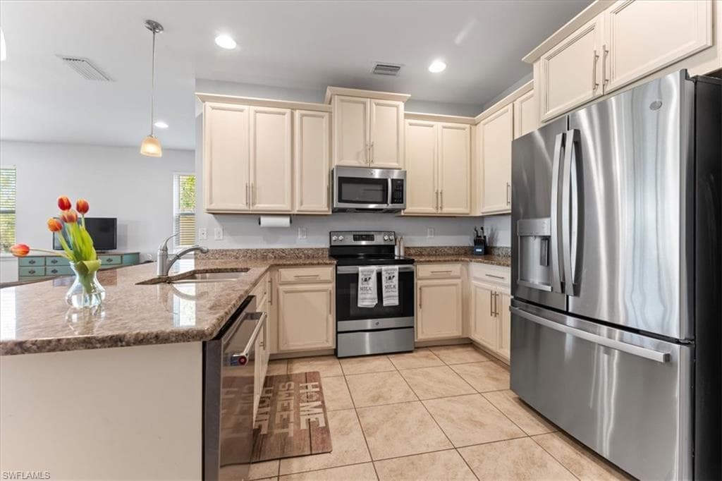 25242 Cordera Point Dr, Bonita Springs, FL 34135-14