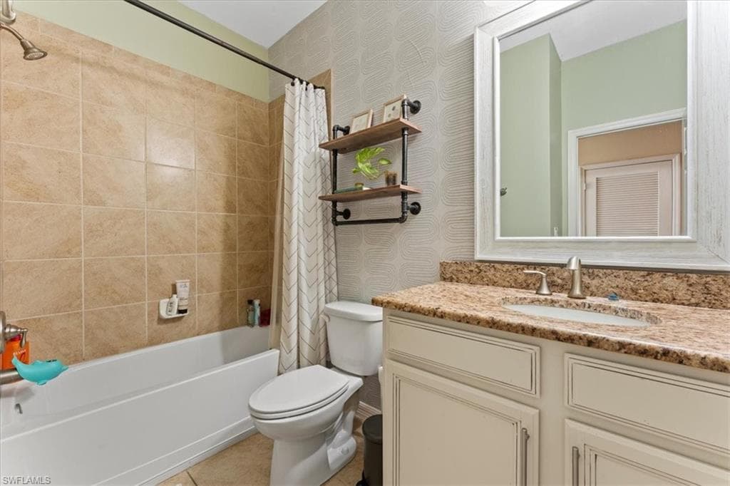 25242 Cordera Point Dr, Bonita Springs, FL 34135-23