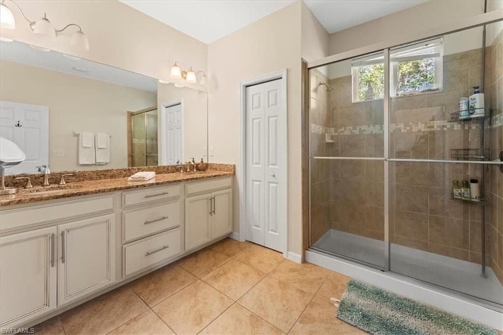 25242 Cordera Point Dr, Bonita Springs, FL 34135-30