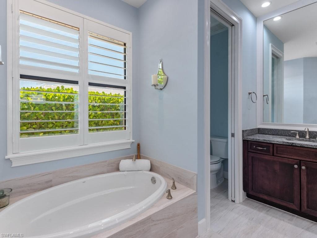 811 Manor Ter, Marco Island, FL 34145-17