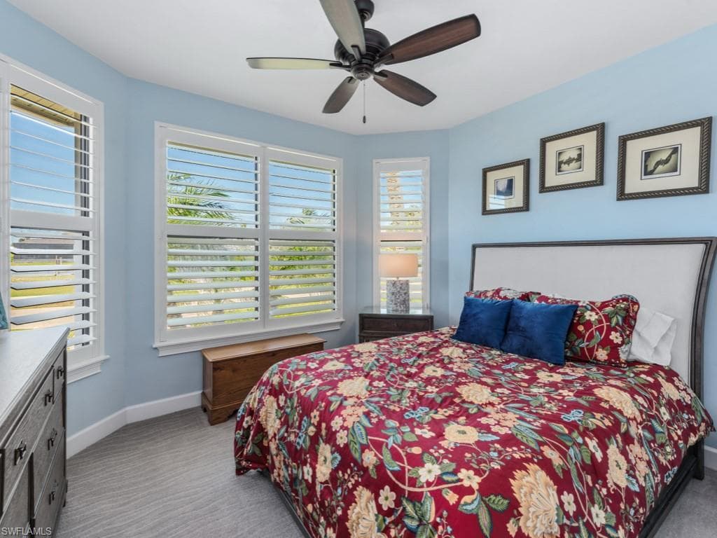 811 Manor Ter, Marco Island, FL 34145-19