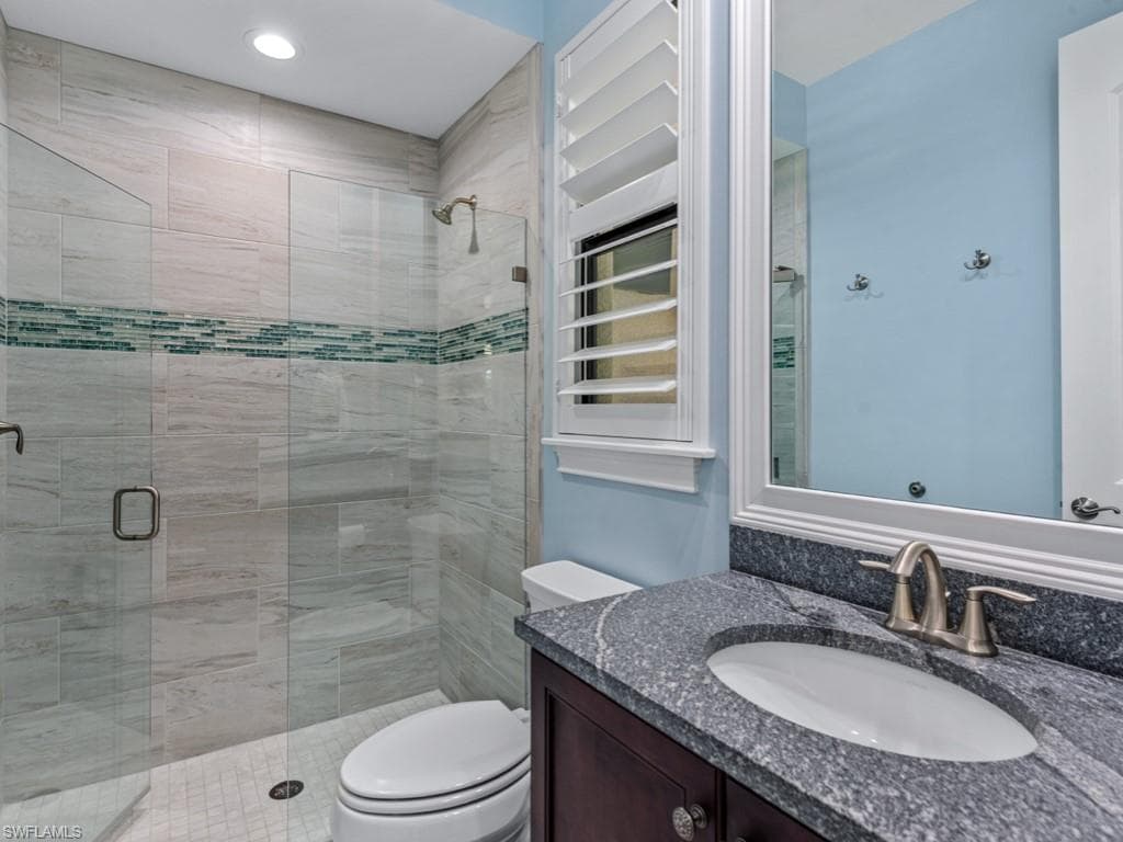 811 Manor Ter, Marco Island, FL 34145-22