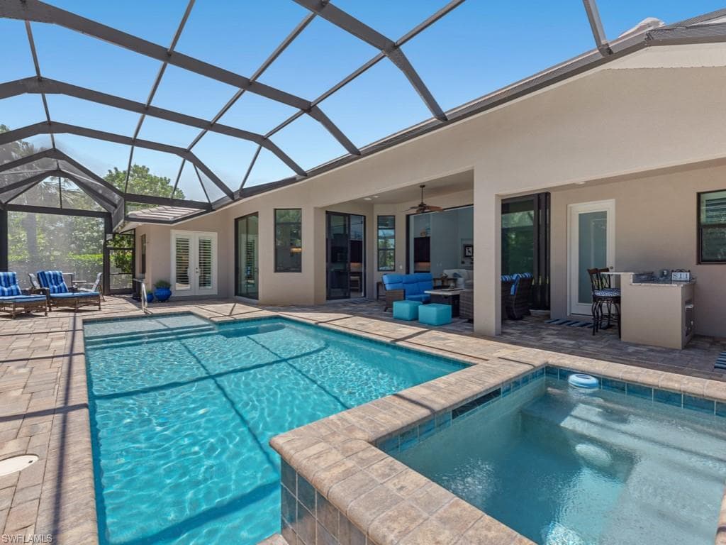 811 Manor Ter, Marco Island, FL 34145-30