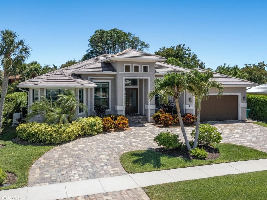 811 Manor Ter, Marco Island, FL 34145-3