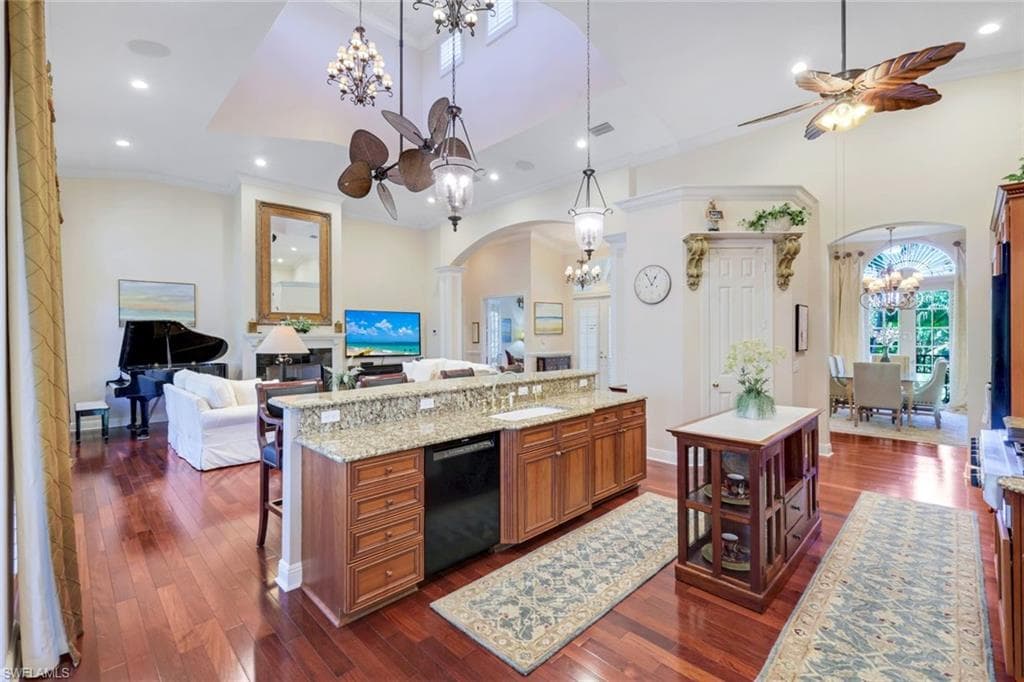 940 Sea Oats Ct, Marco Island, FL 34145-11
