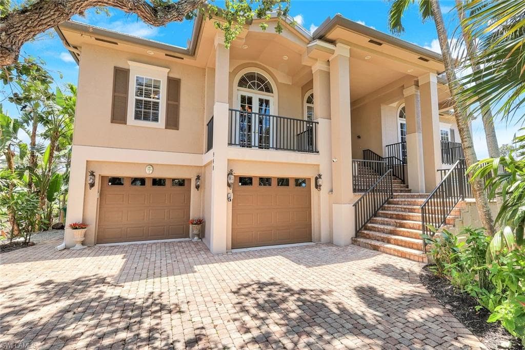 940 Sea Oats Ct, Marco Island, FL 34145-5