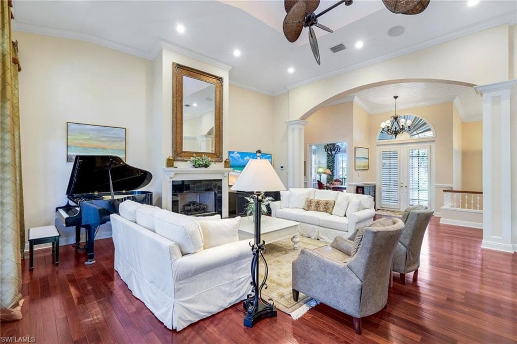 940 Sea Oats Ct, Marco Island, FL 34145-8