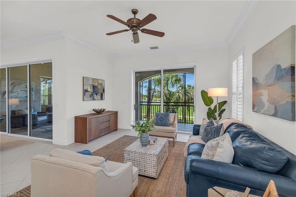 9142 Cherry Oaks Ln 202, Naples, FL 34114-15