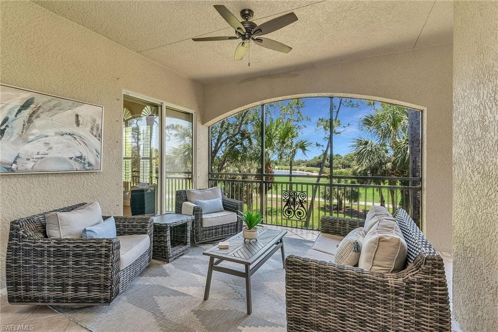 9142 Cherry Oaks Ln 202, Naples, FL 34114-29