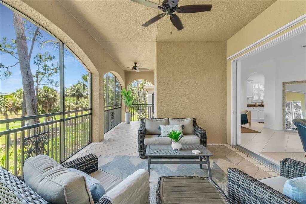 9142 Cherry Oaks Ln 202, Naples, FL 34114-30