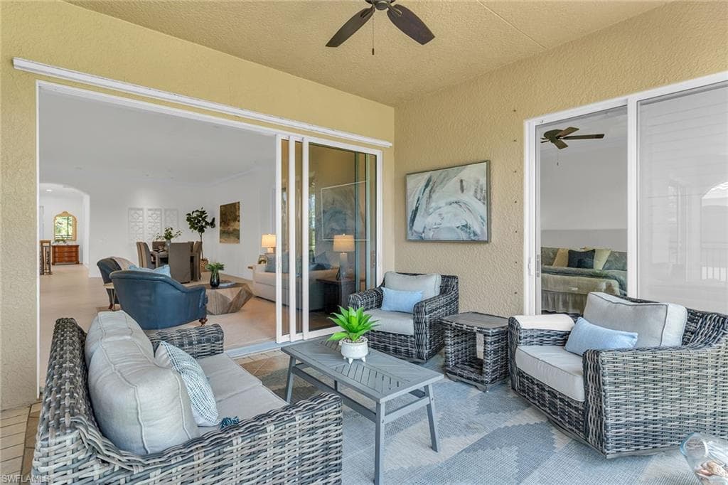 9142 Cherry Oaks Ln 202, Naples, FL 34114-33