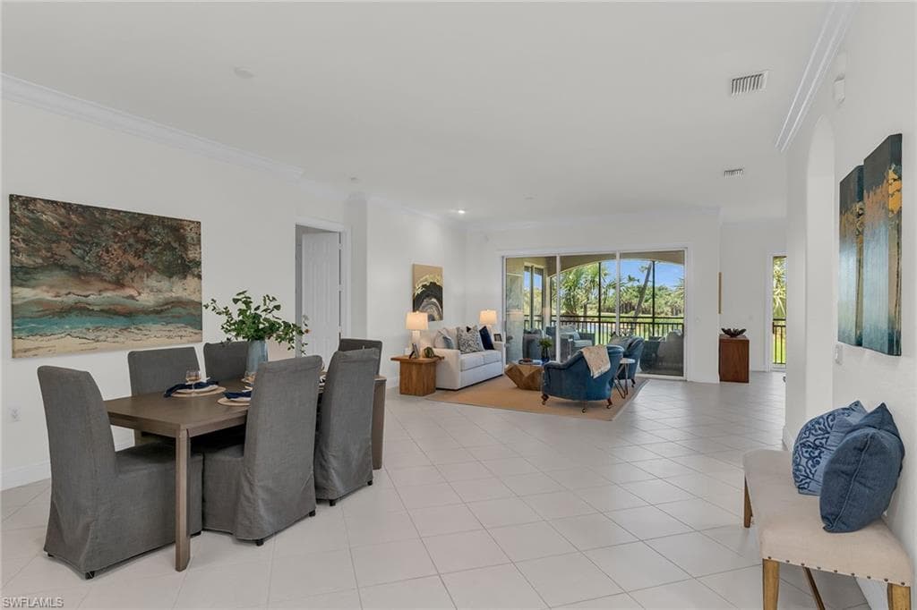 9142 Cherry Oaks Ln 202, Naples, FL 34114-8