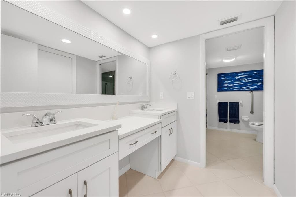 1020 Swallow Ave 102, Marco Island, FL 34145-24