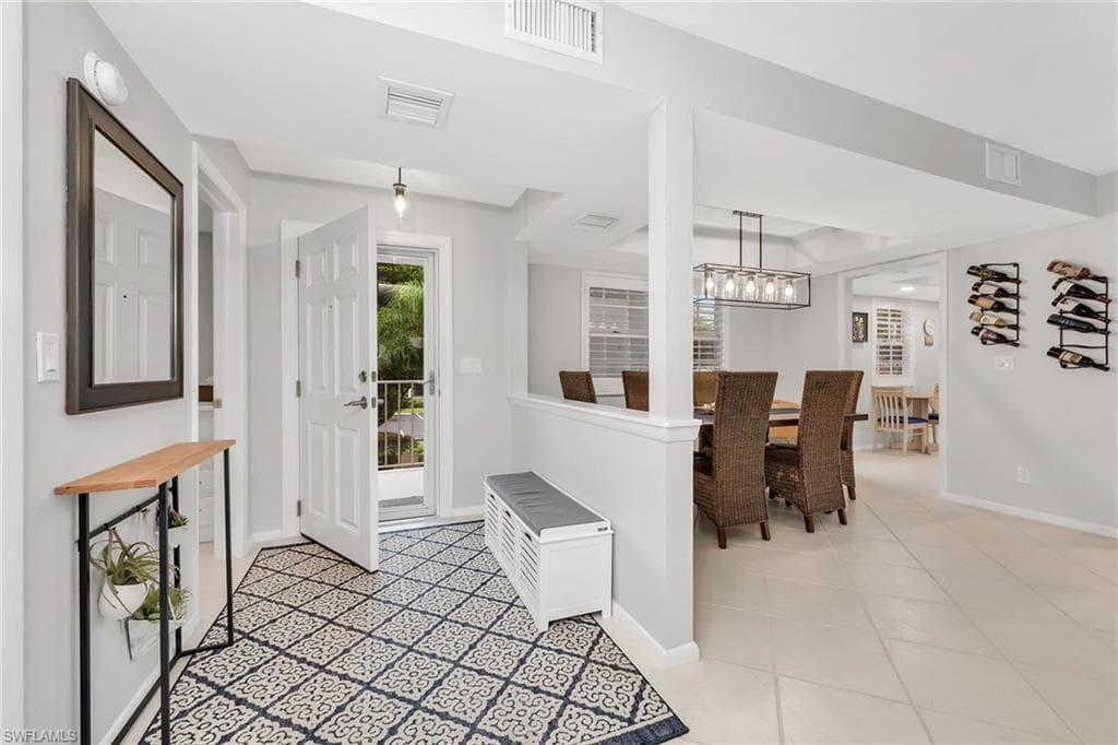1020 Swallow Ave 102, Marco Island, FL 34145-4