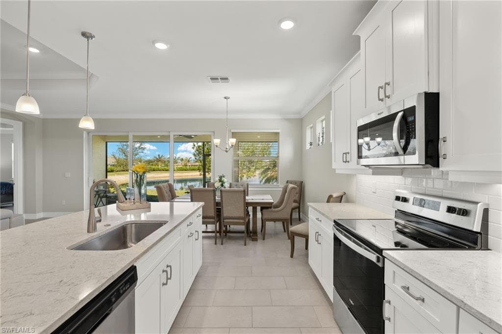 309 Spiaggio Ct, Naples, FL 34114-9