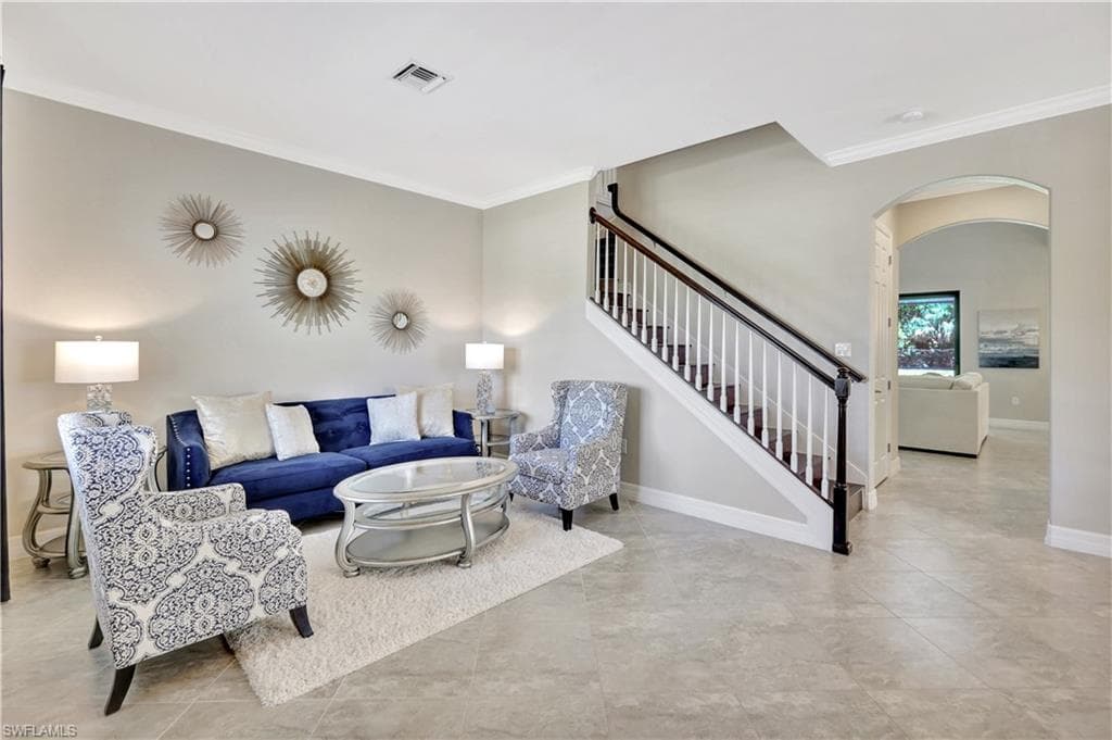 2102 Antigua Ln, Naples, FL 34120-16